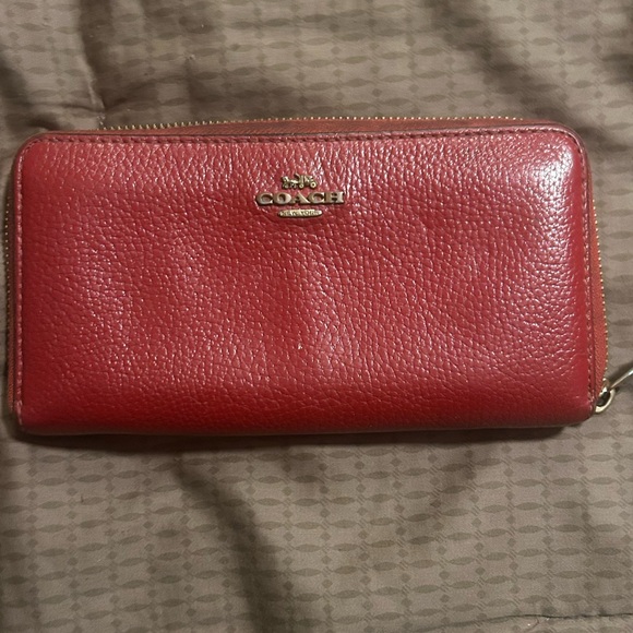Coach Zip Wallet - Picture 1 of 14